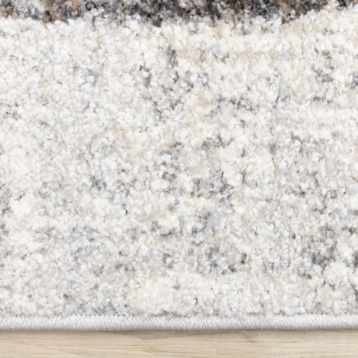 Solace Soft Low-Pile Grey White Merging Circles Area Rug - 5'3\" x 7'7\"