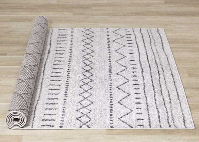 Emmett Grey Tribal Inspired Frieze Rug, 5'3\" x 7'7\" Indoor Area Rug
