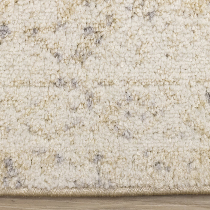Ellis Subtle Traditional Elegant Beige Cream Area Rug - 5'3\" x 7'7\"