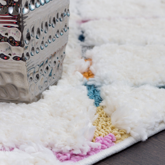 Lola Lattice Shag Area Rug - 2'7\" x 8'