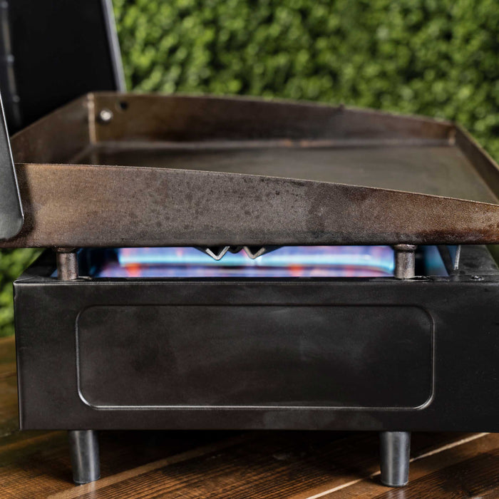 Blackstone 22\" Tabletop Griddle Stainless Steel with Hood - 1813