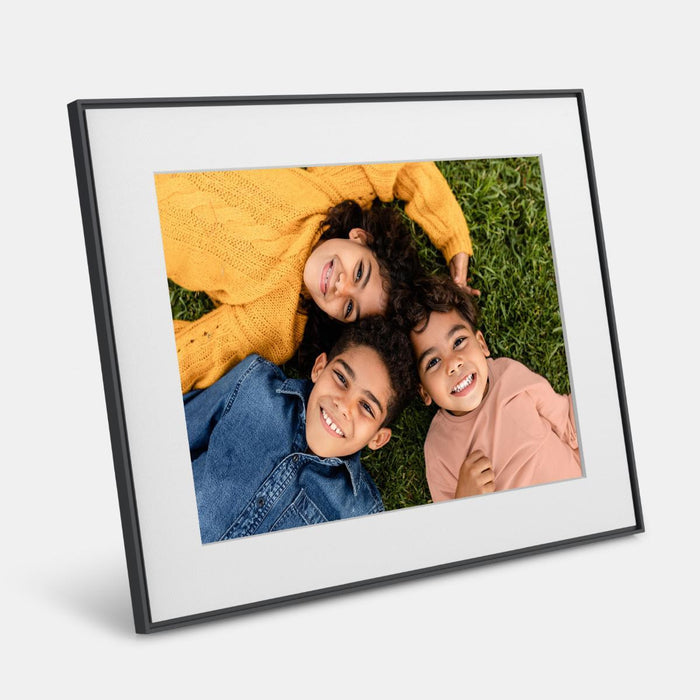 Aura Walden Digital Photo Frame - Matted Ink
