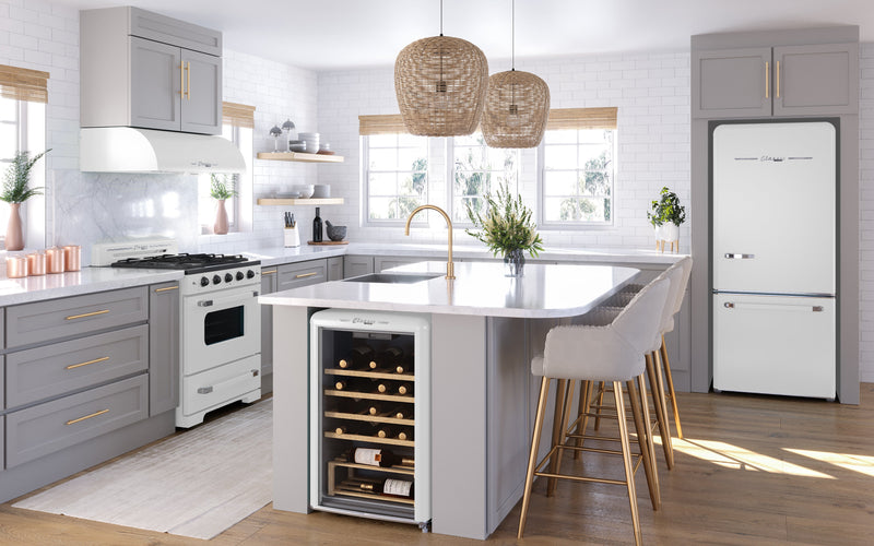 Classic Retro by Unique 18 cu.ft. Frost-Free Bottom Freezer Refrigerator - UGP-510L W AC