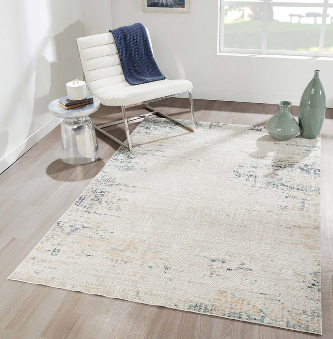 Amber Traditional 5'1\" x 7'7\" Area Rug in Grey Indoor Area Rug