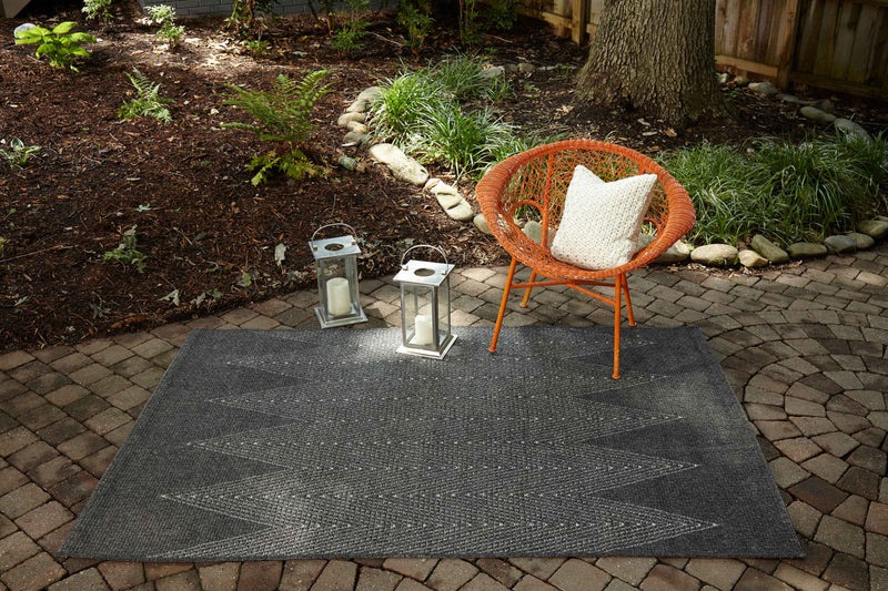 Raven Contemporary 6'7\" x 9'6\" Area Rug in Grey Indoor Area Rug