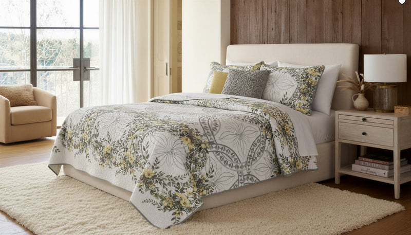 Forever Yellow 3-Piece Reversible Floral Quilt Set King Size