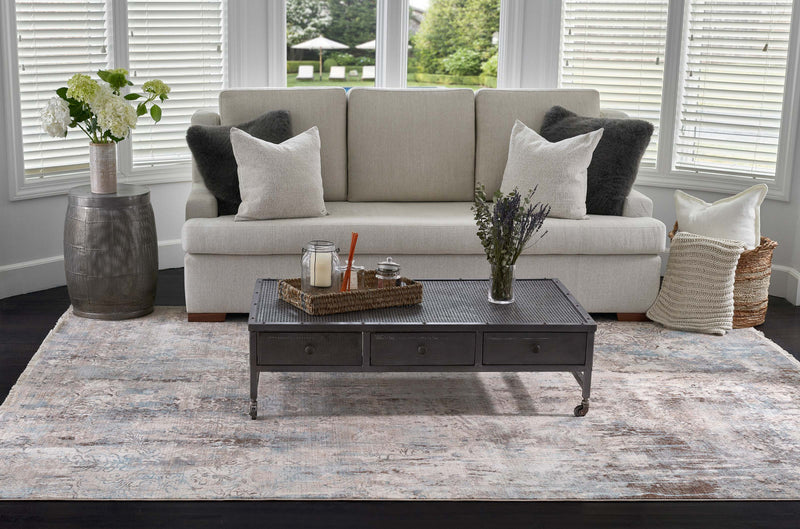 Malia Traditional 5'0\" x 7'9\" Area Rug in Blue Indoor Area Rug