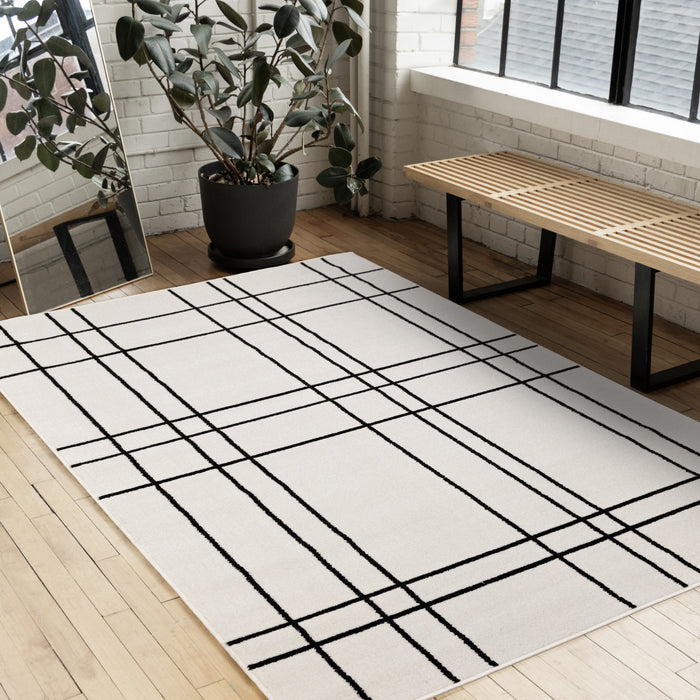 Covington Grey White Checkered Pattern Rug, 7'10\" x 10'6\" Indoor Area Rug