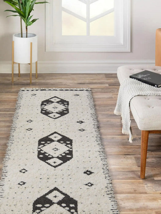 Lyra Contemporary 2'3\" x 7'6\" Runner Rug in Ivory Indoor Area Rug