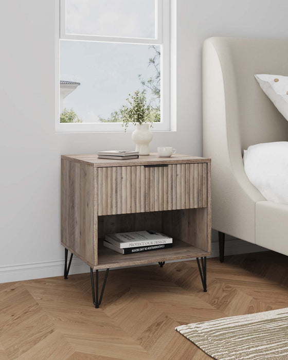 Dumbo Modern 20\" Fluted Nightstand in Rustic Gray (1-Drawer)