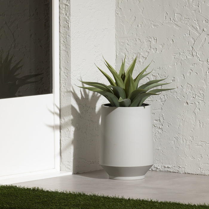 Dalya 16\" Planter - Greige