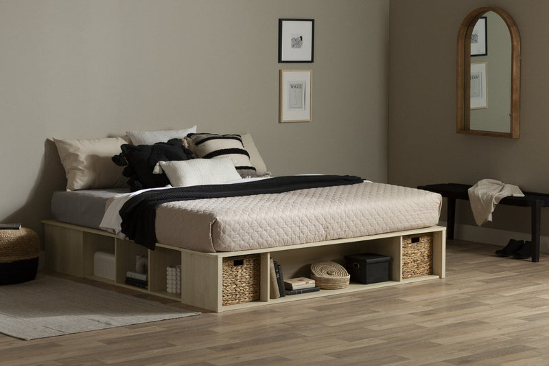 Avilla Storage Platform Bed With Wicker Baskets - Bleached Oak 