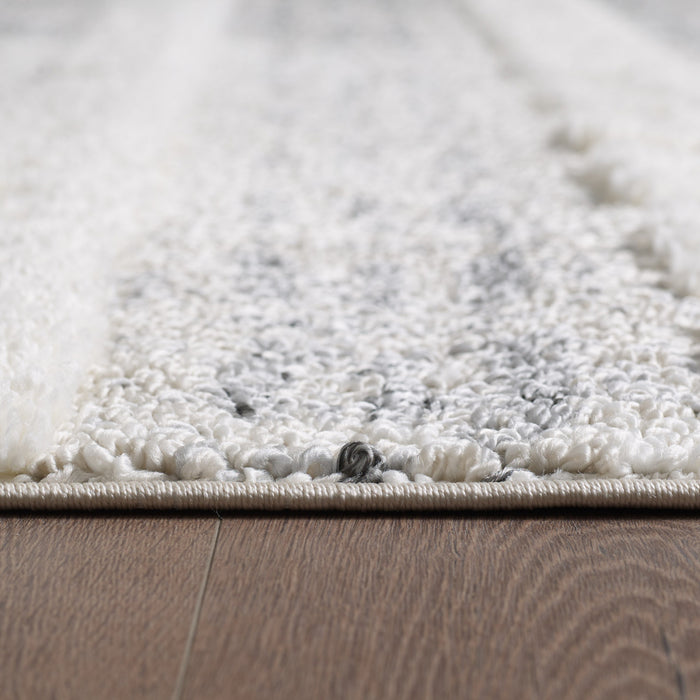 Lola Geo Moroccan Cream Shag Area Rug - 6'7\" x 9'6\"