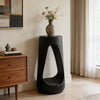 Brio 26.57" Rustic Tree-Stump MGO Accent Table, Unique Wood Grain Indoor Side Table, Black | Table d'appoint style souche Brio 26,57 pouces MGO, table laterale interieure grain de bois unique, noir