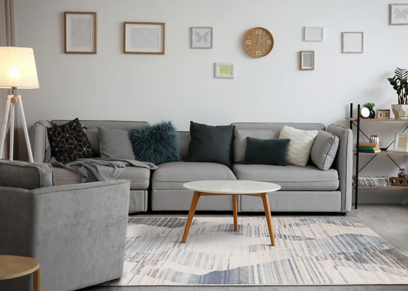 Fitzgerald Distressed Geometric Area Rug - 5'3\" x 7'7\"