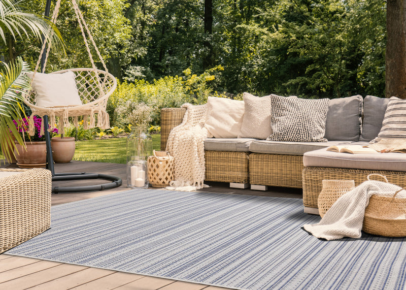 Cabana Textured Stripes Outdoor Area Rug - 5'3\" x 7'7\"