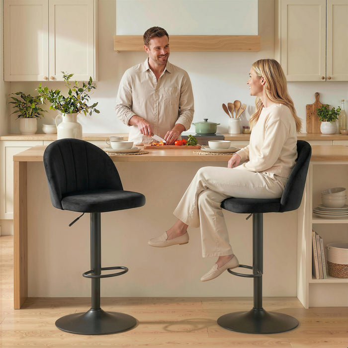 HOMCOM Bar Stools Set of 2, Swivel Counter Height Barstools, Black