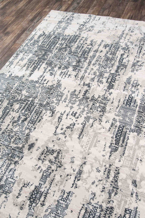 Claudia Traditional 7'9\" x 9'10\" Area Rug in Grey Indoor Area Rug