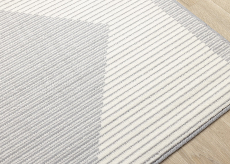 Florence Diamonds Indoor Area Rug - 4'7\" x 6'7\"