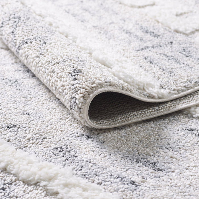 Lola Geo Moroccan Cream Shag Area Rug - 6'7\" x 9'6\"