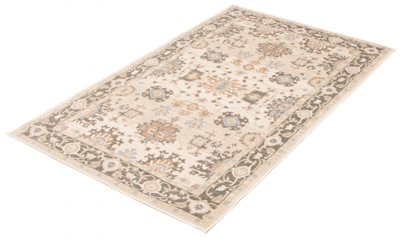Gloria Ivory Area Rug - 5'0\" X 8'0\"   