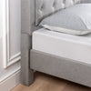 Kellen Upholstered Platform Bed with Headboard in Light Grey - Queen Size | Kellen lit plateforme rembourré avec tête de lit gris pâle - Grand