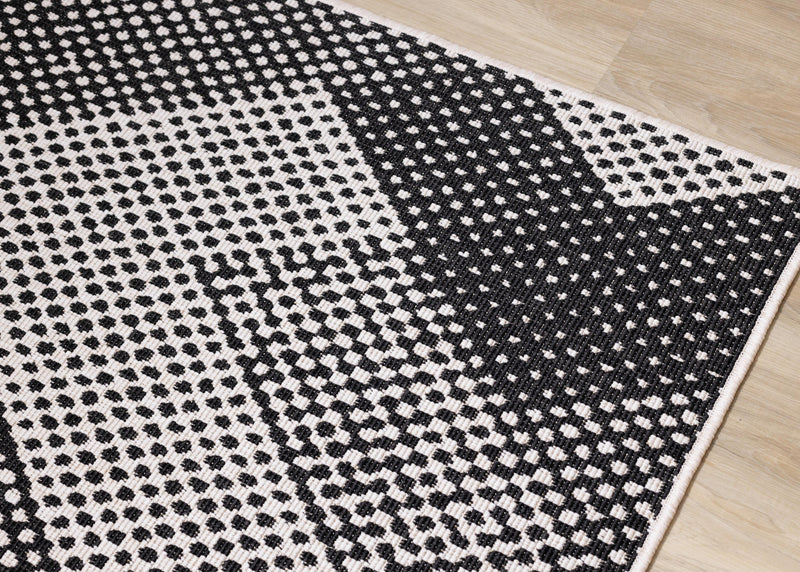 Brooke Two-Sided Chevron Outdoor Area Rug - 7'10\" x 11'2\"