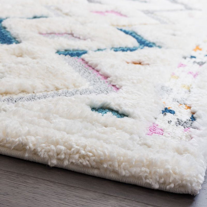 Lola Chevron 3x5 Area Rug