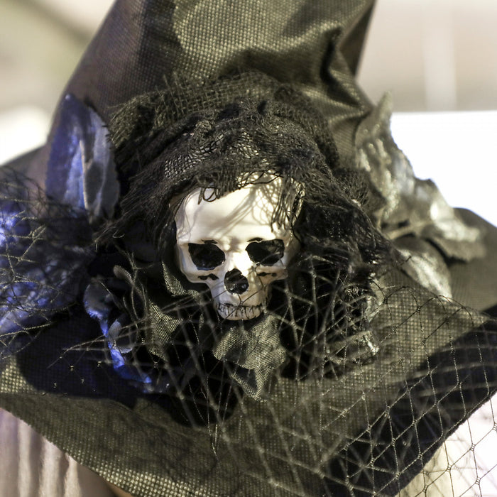 Outsunny Animated Halloween Decoration, Animatronics Witch, Black