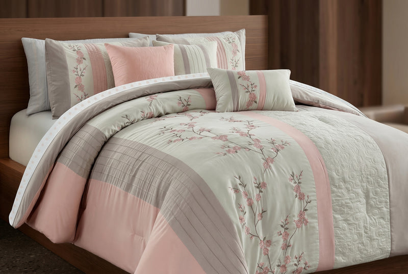 Celina 7-Piece Queen Comforter Set 