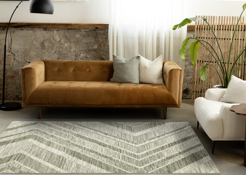 Florence Green White Distressed Chevron Design Rug, 5'3\" x 7'4\" Indoor Area Rug