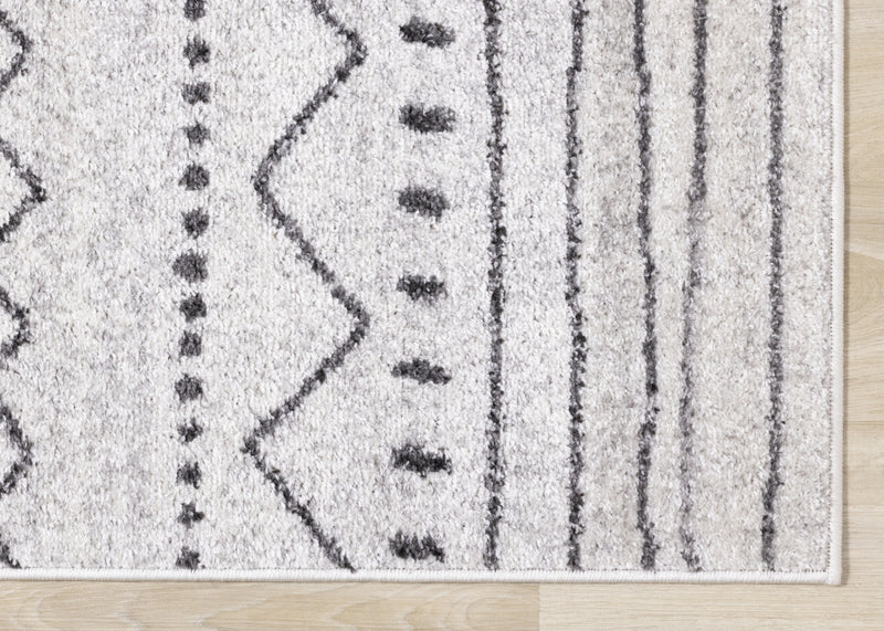 Emmett Grey Tribal Inspired Frieze Rug, 5'3\" x 7'7\" Indoor Area Rug