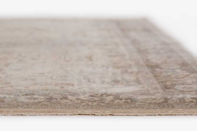 Selena Traditional 2'6\" x 8'0\" Runner Rug in Grey Indoor Area Rug