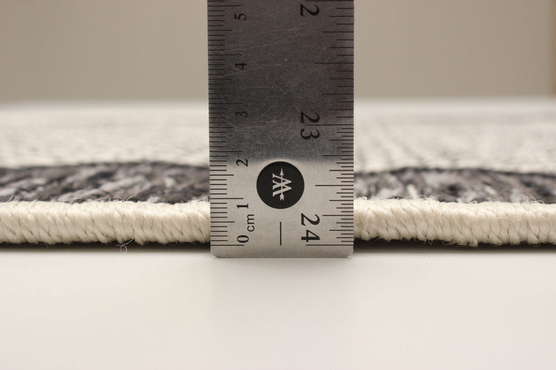 Brooks Grey Area Rug - 2'8\" x 8'2\"
