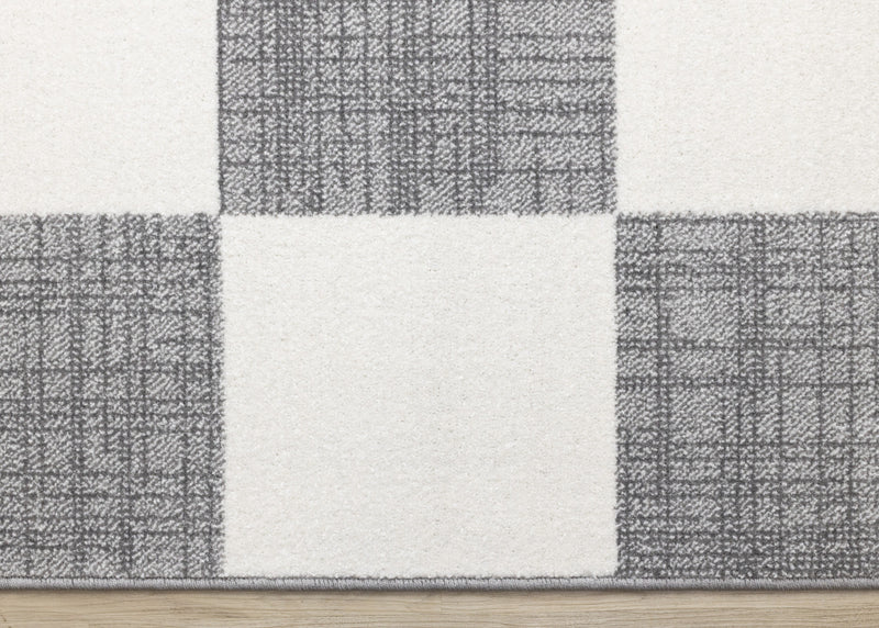 Covington Grey White Checkered Pattern Rug, 5'3\" x 7'7\" Indoor Area Rug