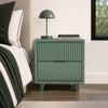 Elara Contemporary 18" Solid Wood Nightstand in Sage Green (2-Drawer) | Table de nuit contemporaine Elara 18" en bois massif vert sauge (2 tiroirs)