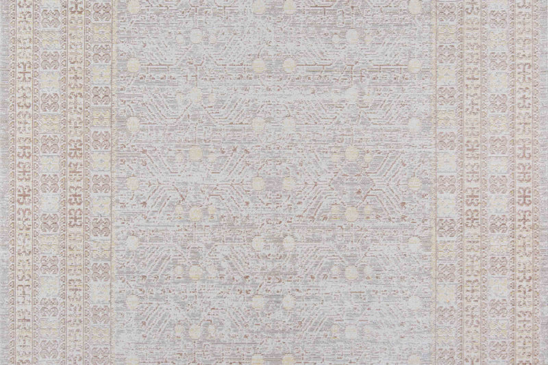 Valeria Traditional 5'3\" x 7'3\" Area Rug in Grey Indoor Area Rug