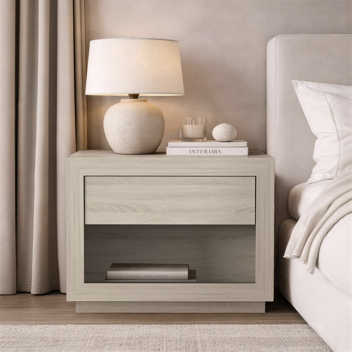 Soren Contemporary 32\" Nightstand in Whitewashed Oak (1-Drawer)