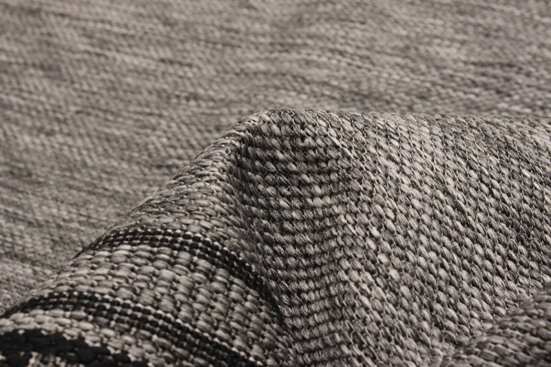 Versach Grey Area Rug - 8'0\" x 10'0\"