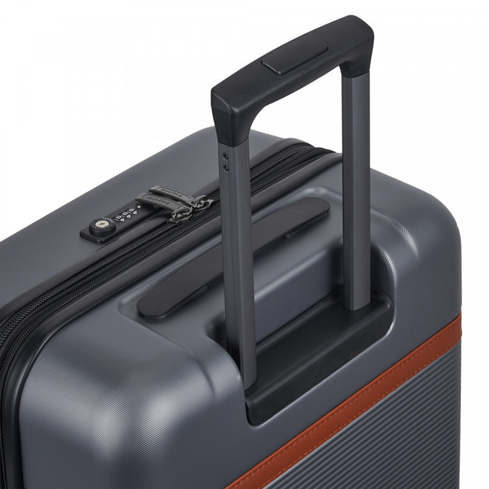 Wellington Check-in Medium