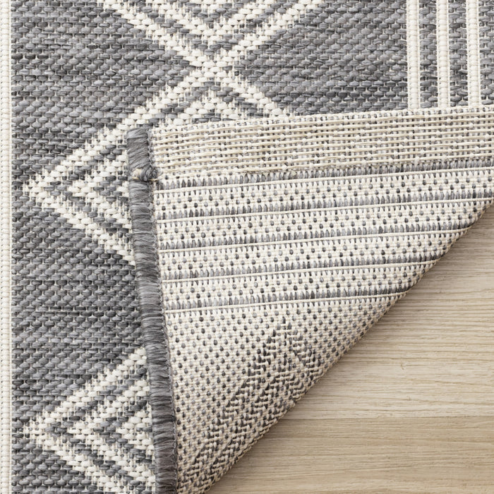 Jackson Grey White Patterned Rows Rug, 5'3\" x 7'7\" Outdoor Area Rug