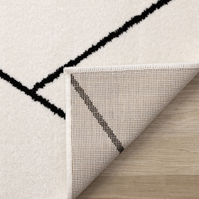 Covington White Black Modern Geometric Trellis Design Rug, 6'7\" x 9'10\" Indoor Area Rug