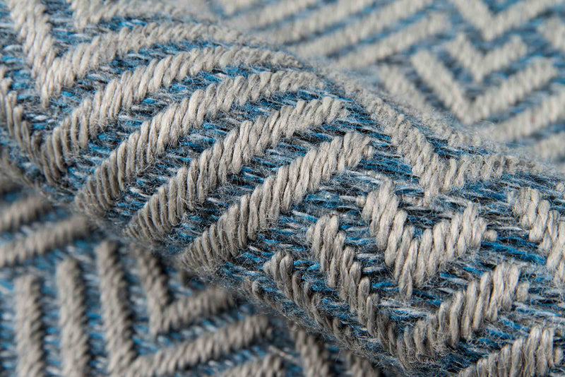 Laura Contemporary 6'7\" x 9'6\" Area Rug in Blue Indoor Area Rug