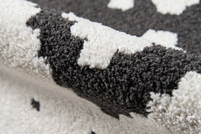 Lyra Contemporary 2'3\" x 7'6\" Runner Rug in Ivory Indoor Area Rug