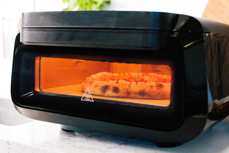 Frigidaire 12” Countertop Pizza Oven – Black - FRPO210BC