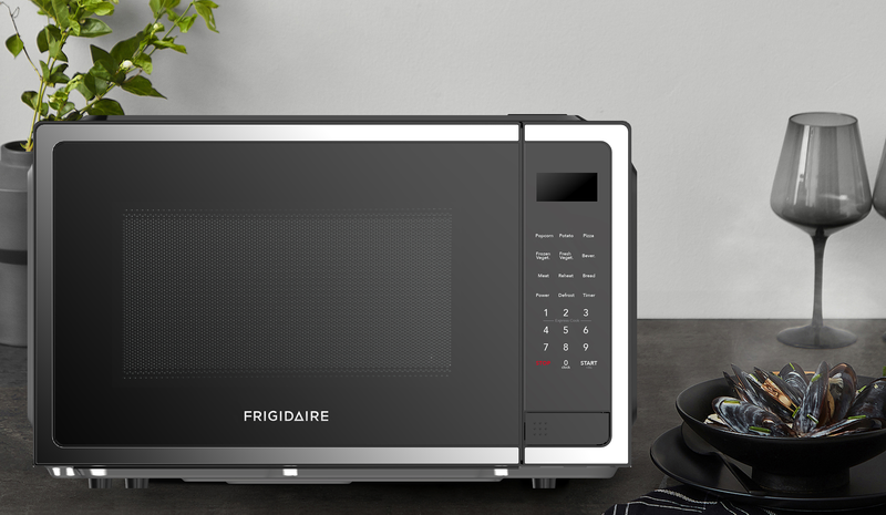 Frigidaire 1.5 Cu. Ft. Countertop Microwave Oven – Stainless Steel - EMW1510
