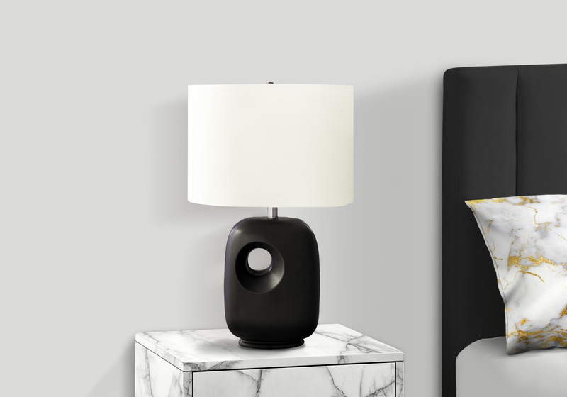 Lilith 16\" Ceramic Table Lamp with Linen Ivory Shade – Black