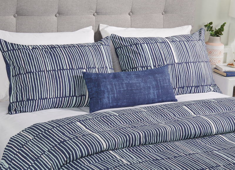 Kort & Co. Lines 4-Piece King Comforter Set - Blue