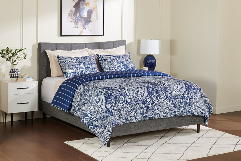 Lochlan 3-Piece Full/Queen Comforter Set - Navy and White