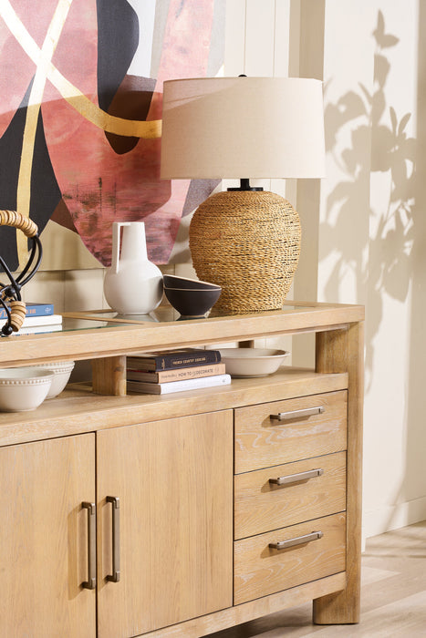 25\" Ratten Table Lamp with Beige Shade